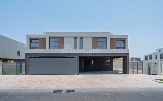 Corner | Large Plot | Vastu | 4 BR