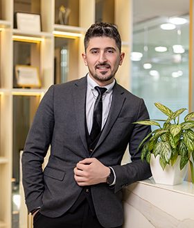 Amro Qabaqibo